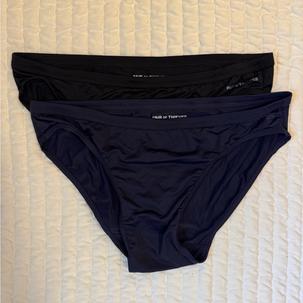 Pair of Thieves Bikini Briefs Size Large